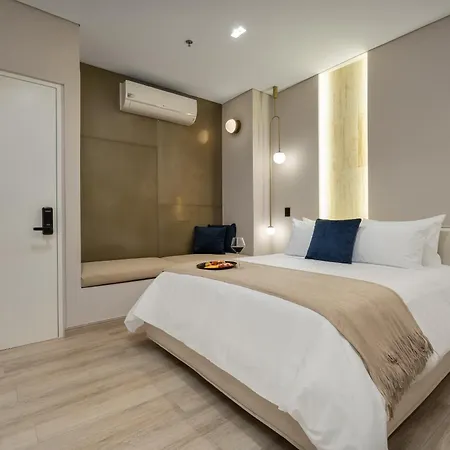 Europa Suites Medellin Exterior photo